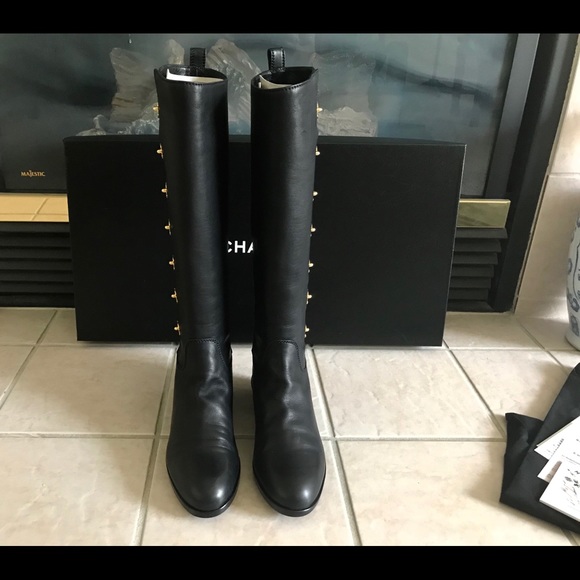 Chanel Classic Black Turnlock Lambskin Boots - Picture 3 of 8